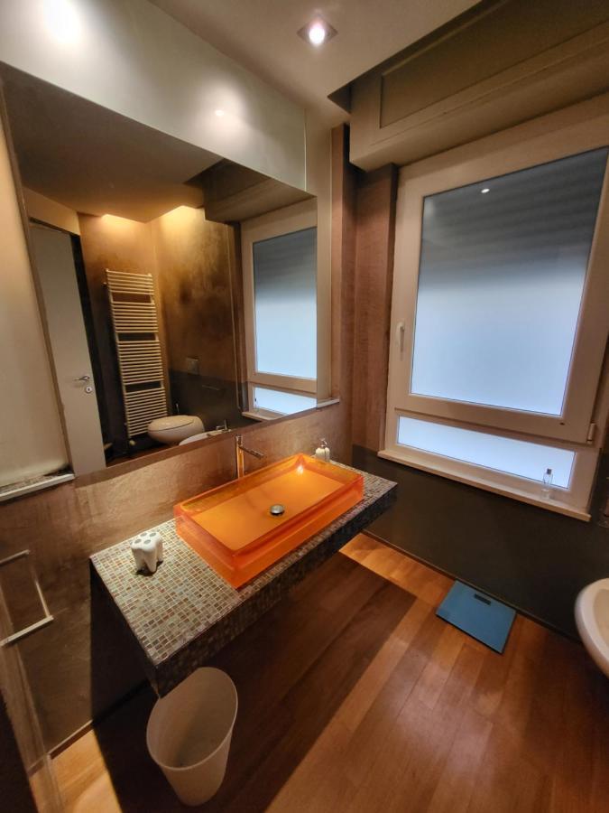 לה ספציה Greige Apartment מראה חיצוני תמונה