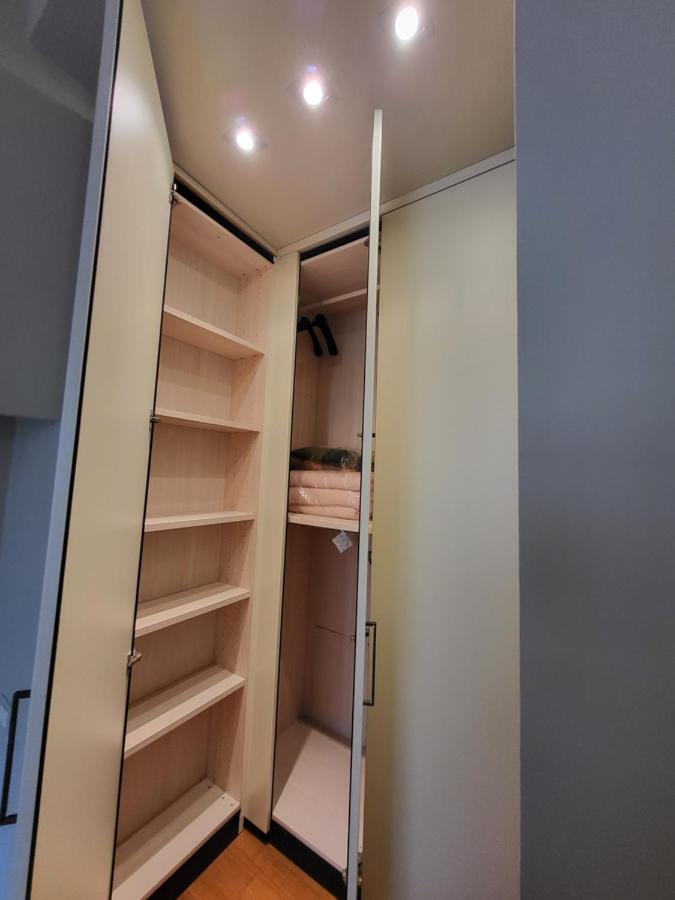 לה ספציה Greige Apartment מראה חיצוני תמונה