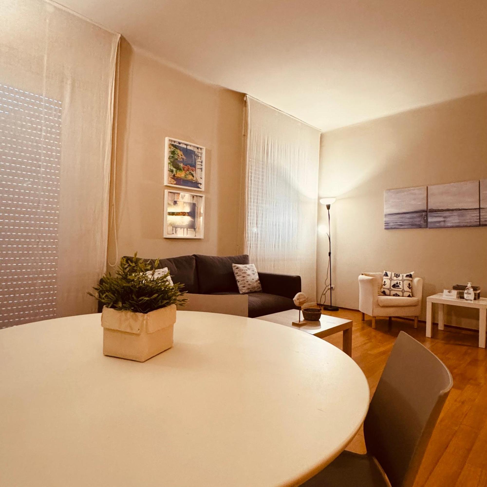לה ספציה Greige Apartment מראה חיצוני תמונה